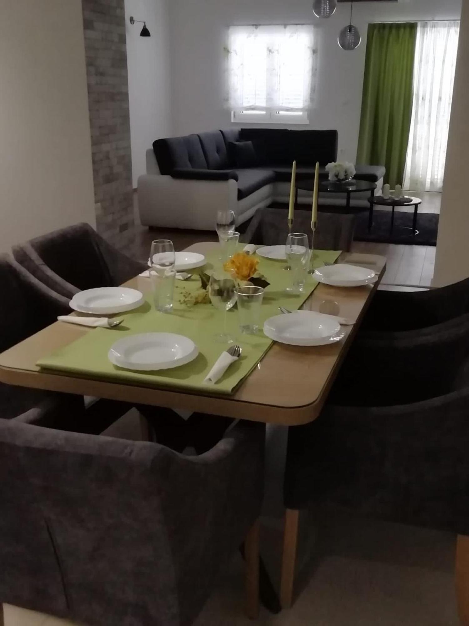 Appartamento Albatros Kaštel Sućurac Esterno foto